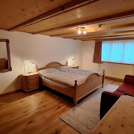 Ariola Apartamento Klosters